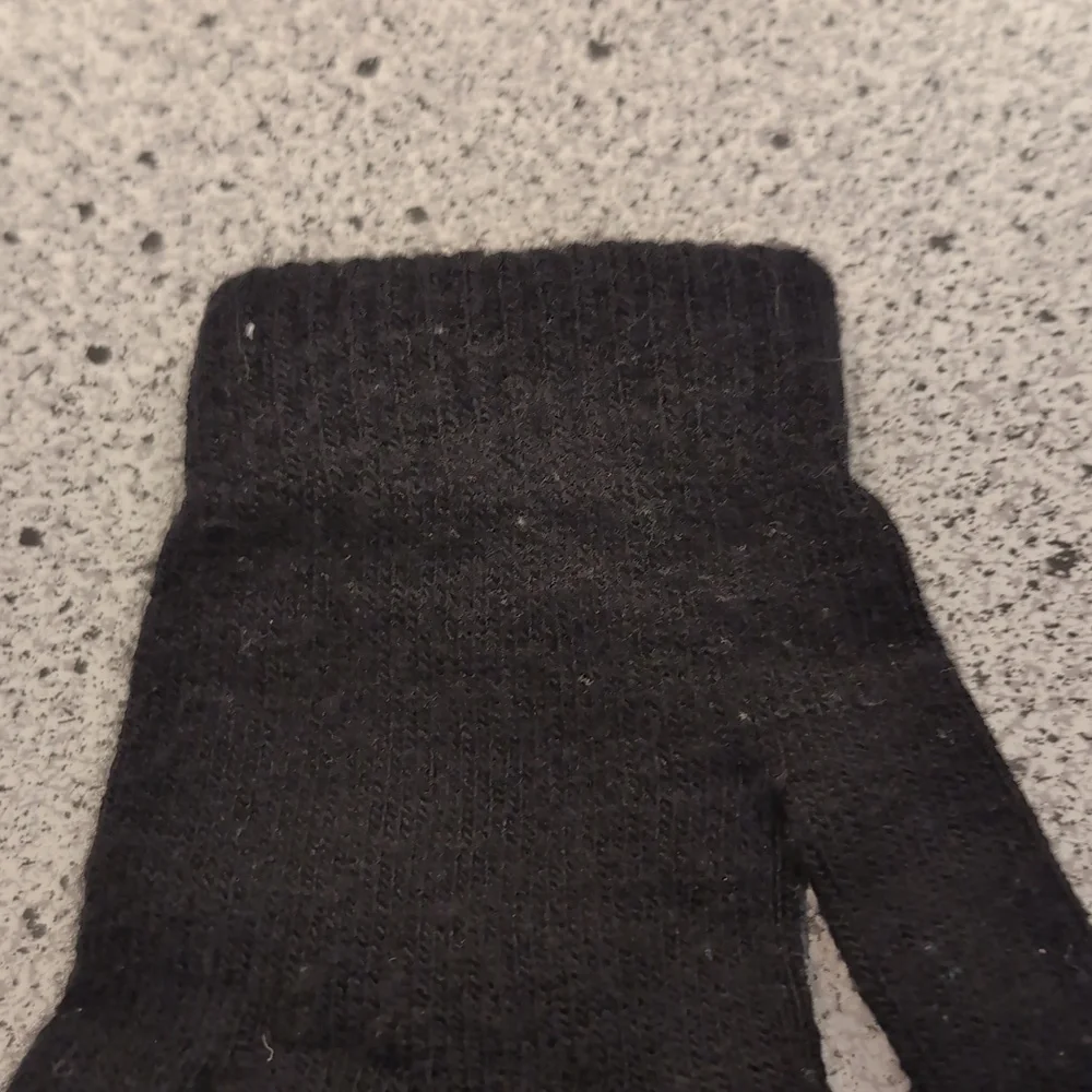 Vintage 1999 Kids Tweety Bird Looney Tunes Black Winter Gloves